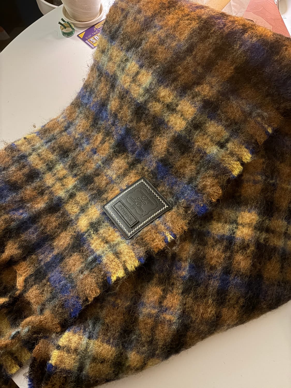 아더에러 머플러 상품이미지1