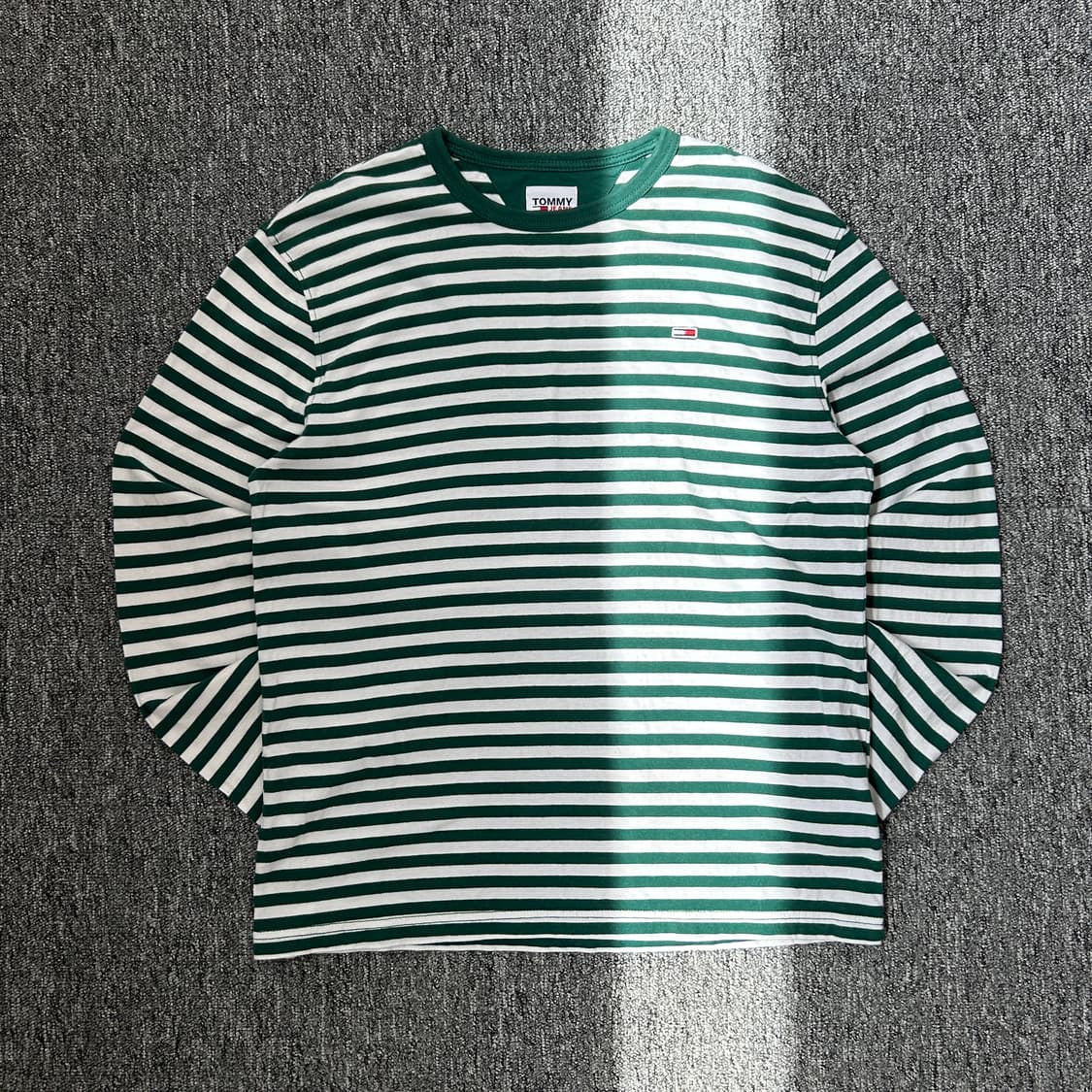 타미 진스 스트라이프 그린 긴팔티셔츠 상품이미지1