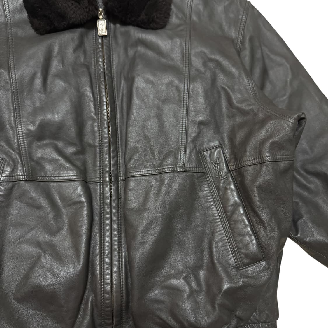 YSL 입생로랑 다크브라운 양가죽 봄버 퍼자켓 상품이미지3