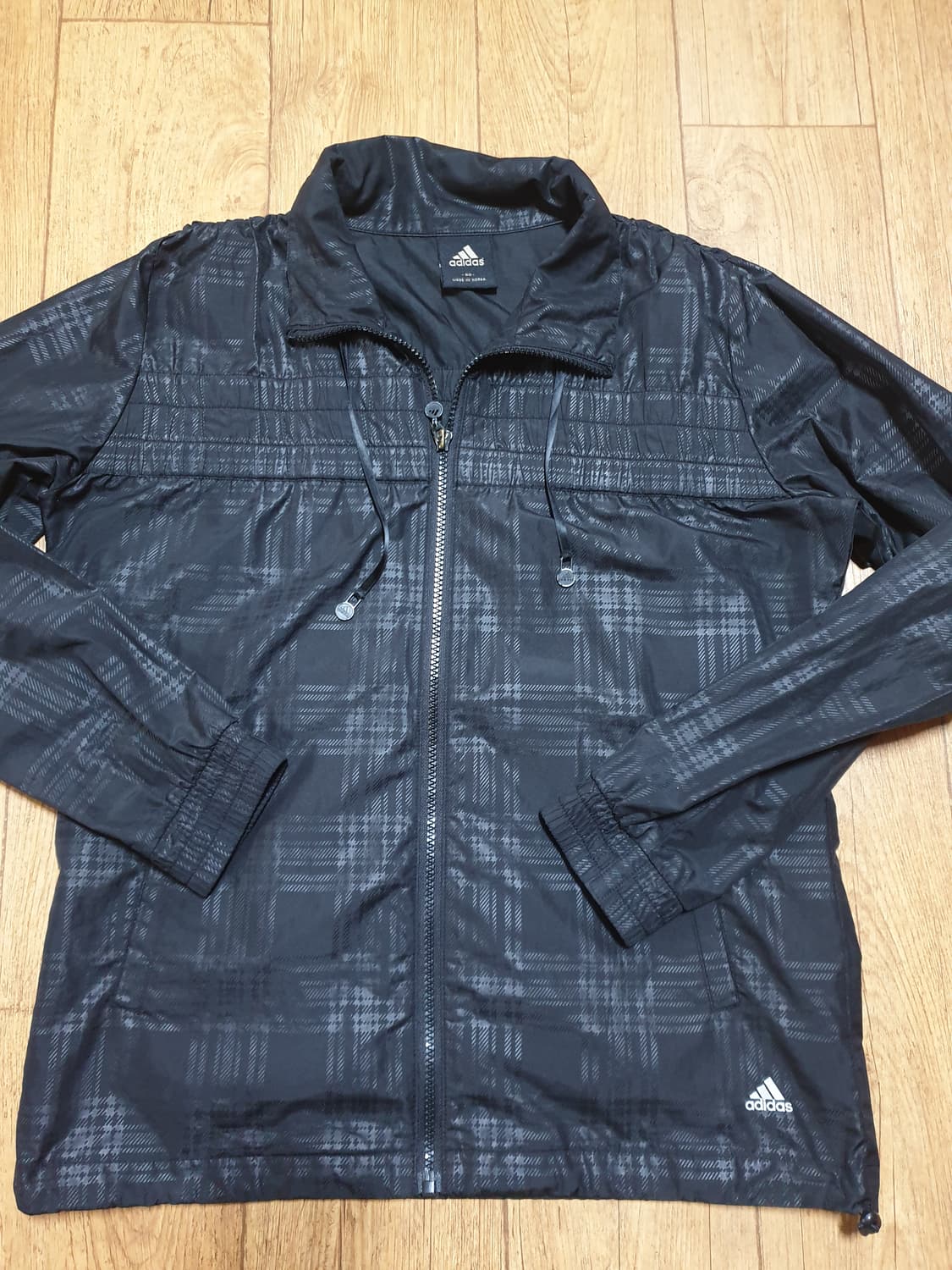 1216 아디다스 운동복 바람막이 95~100 사이즈입니다 상품이미지2
