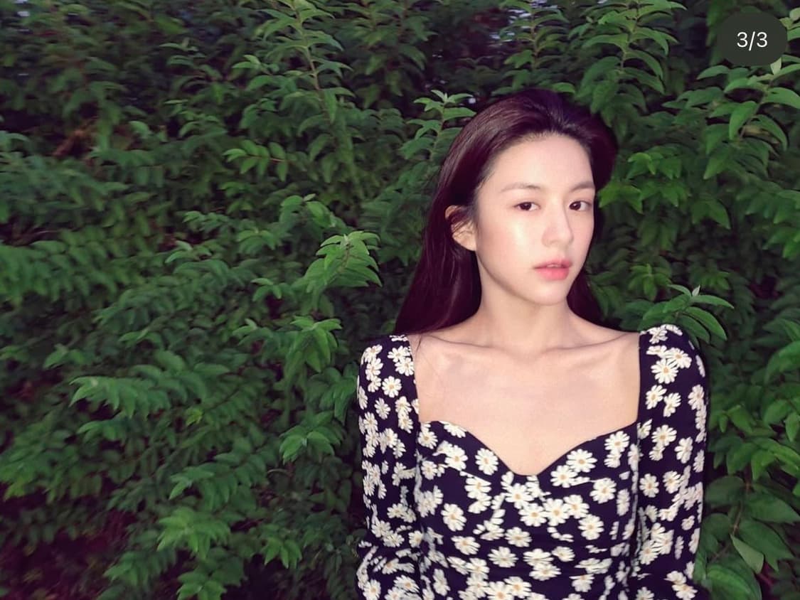 고윤정 블라우스 reformation reign top in daisy 상품이미지3