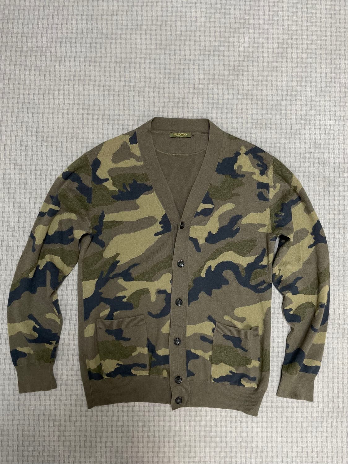 발렌티노 캐시미어100 가디건 정품 상품이미지1