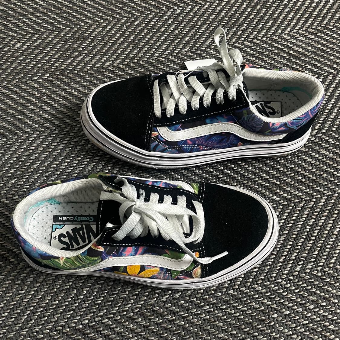 반스 올드스쿨 트리피 스니커즈o 3518 상품이미지3