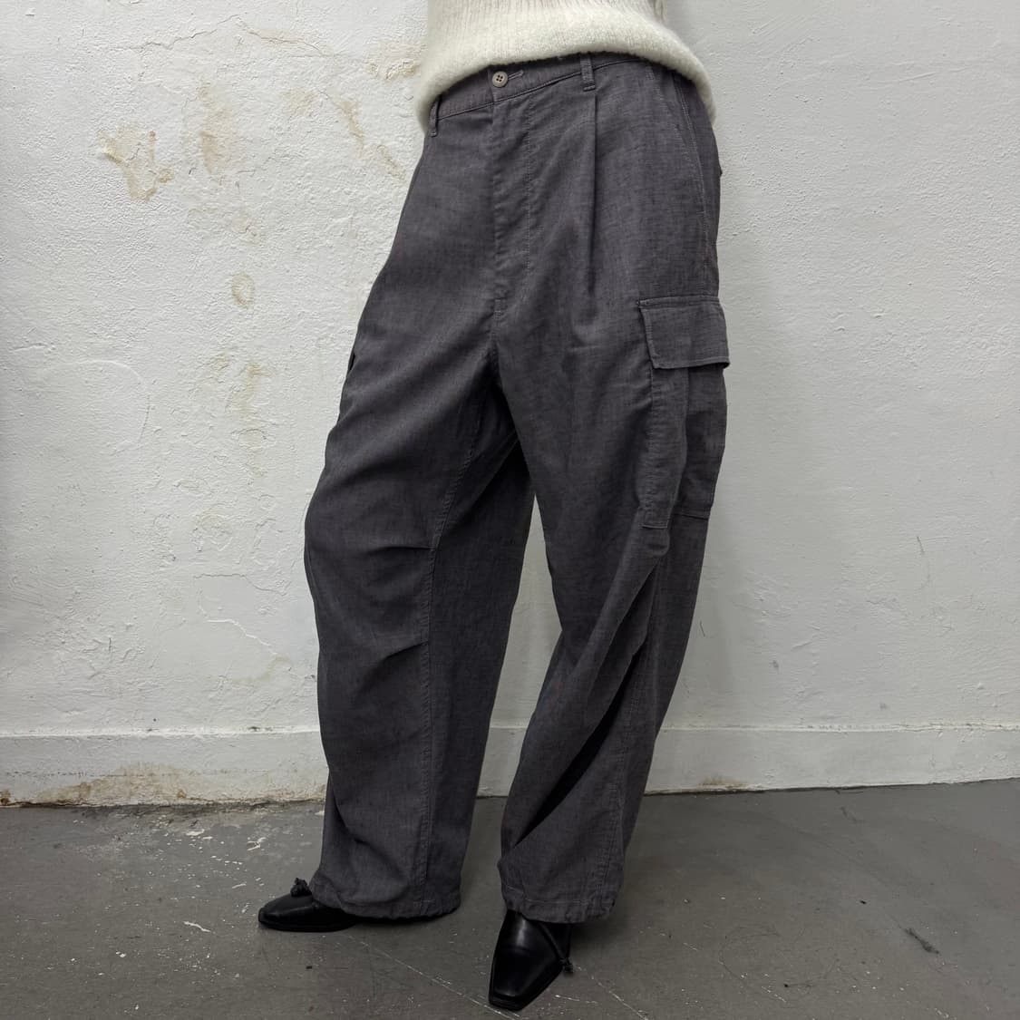 저널스탠다드 차콜컬러 폴리에스터 린넨 혼방 루즈 파라슈트 팬츠 상품이미지2