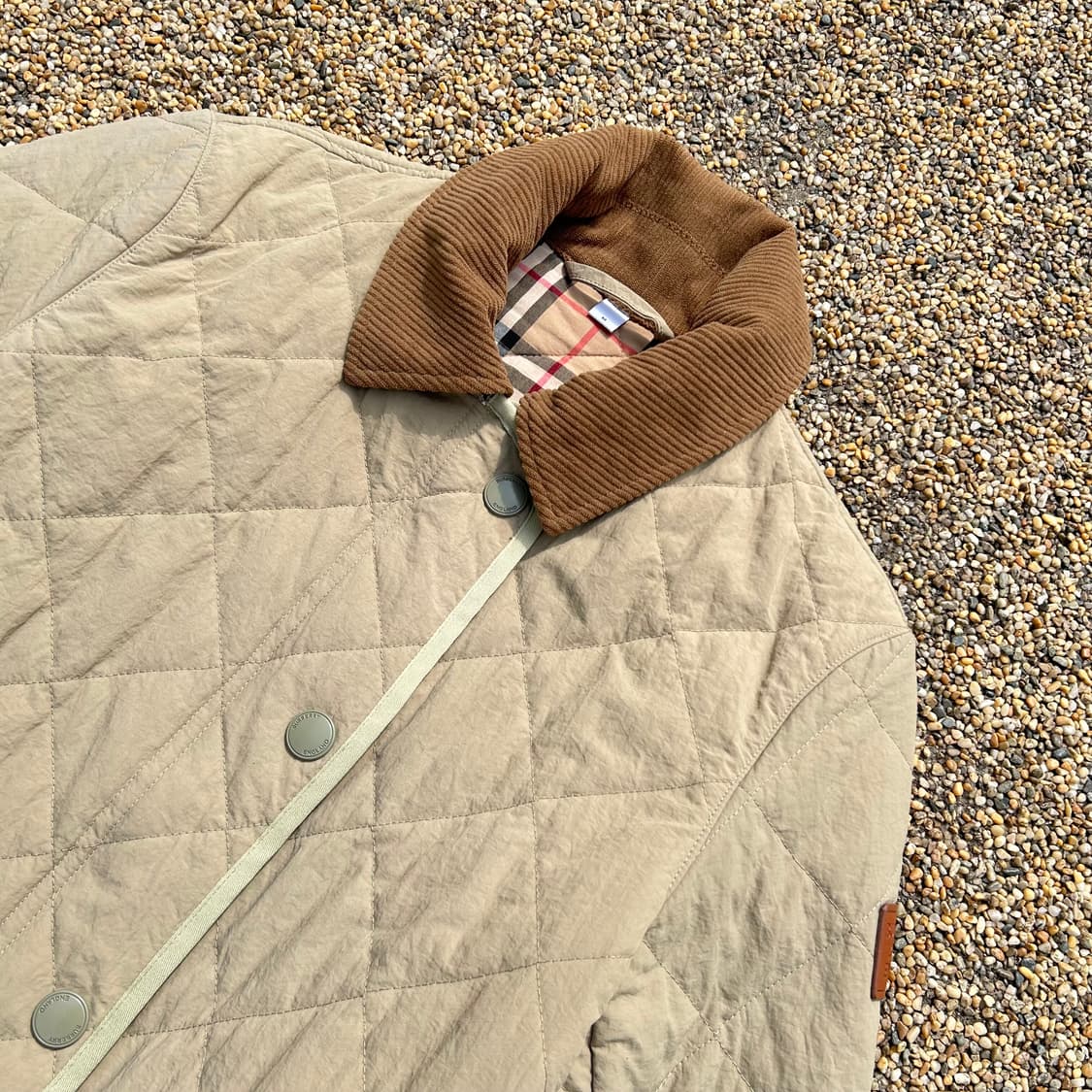 버버리(Burberry) 다이아몬드 퀄팅 베이직 자켓 상품이미지2