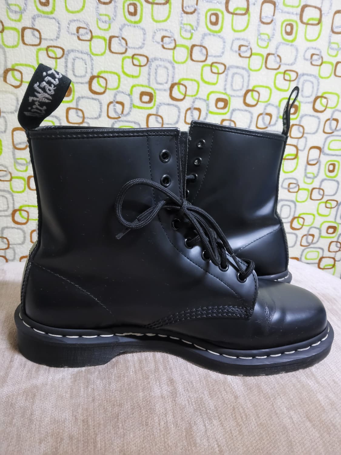 닥터마틴 1460모델 8홀 흰색스티치 280사이즈 상품이미지7