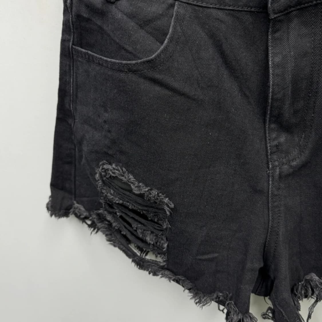 펑크 무드 스터드 포인트 멜빵 데님 쇼츠 상품이미지3