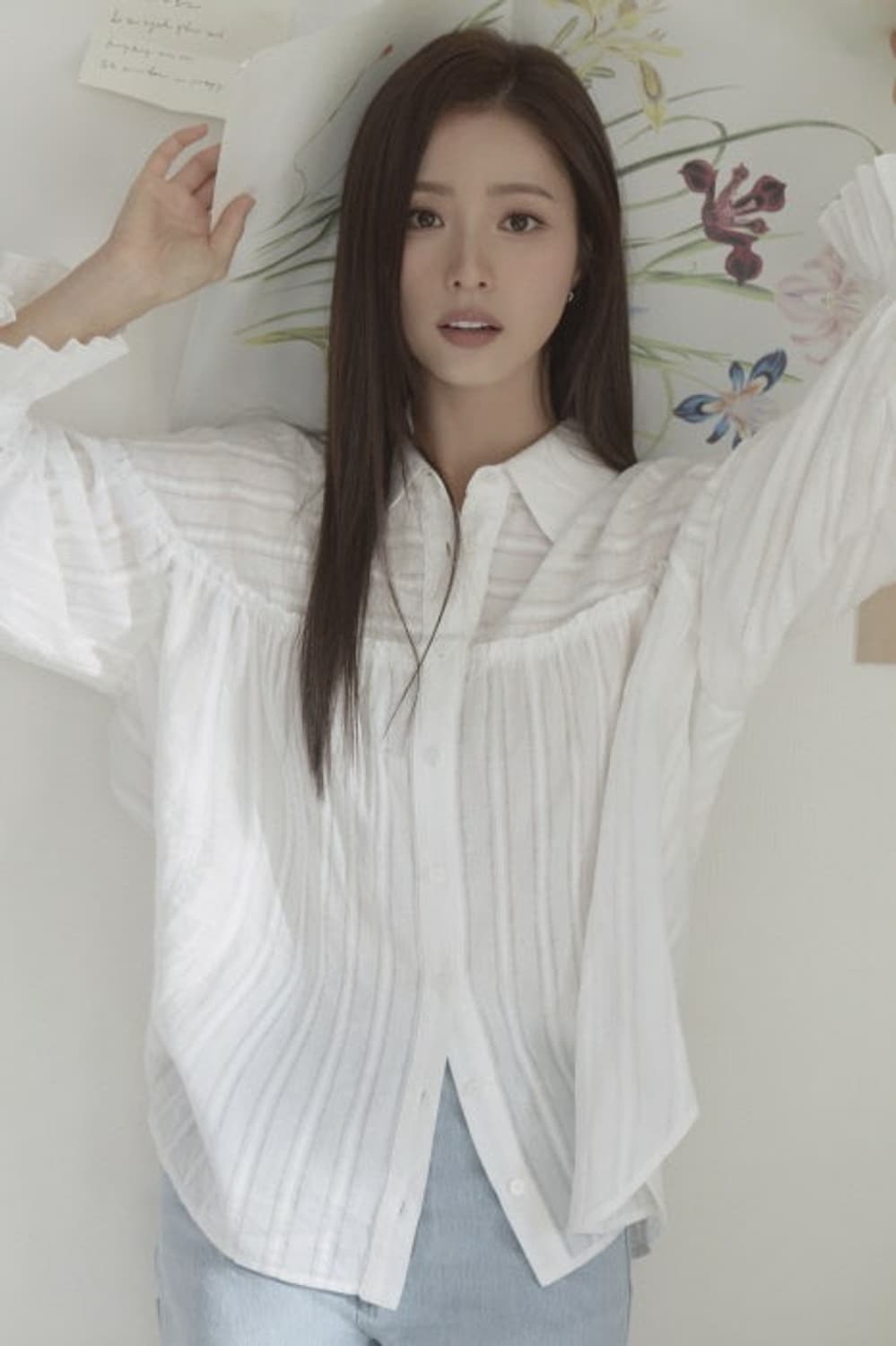 VOCA VACA 보카바카 화이트 스트라이프 루즈핏 자수 블라우스 셔츠 상품이미지1