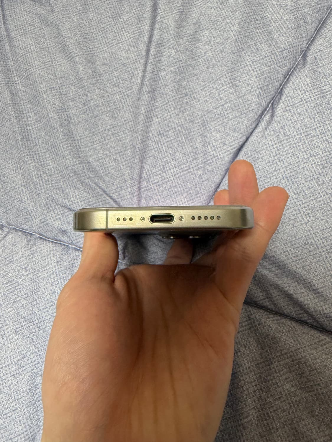 아이폰 15pro 내츄럴티타늄 256 판매합니다 상품이미지5