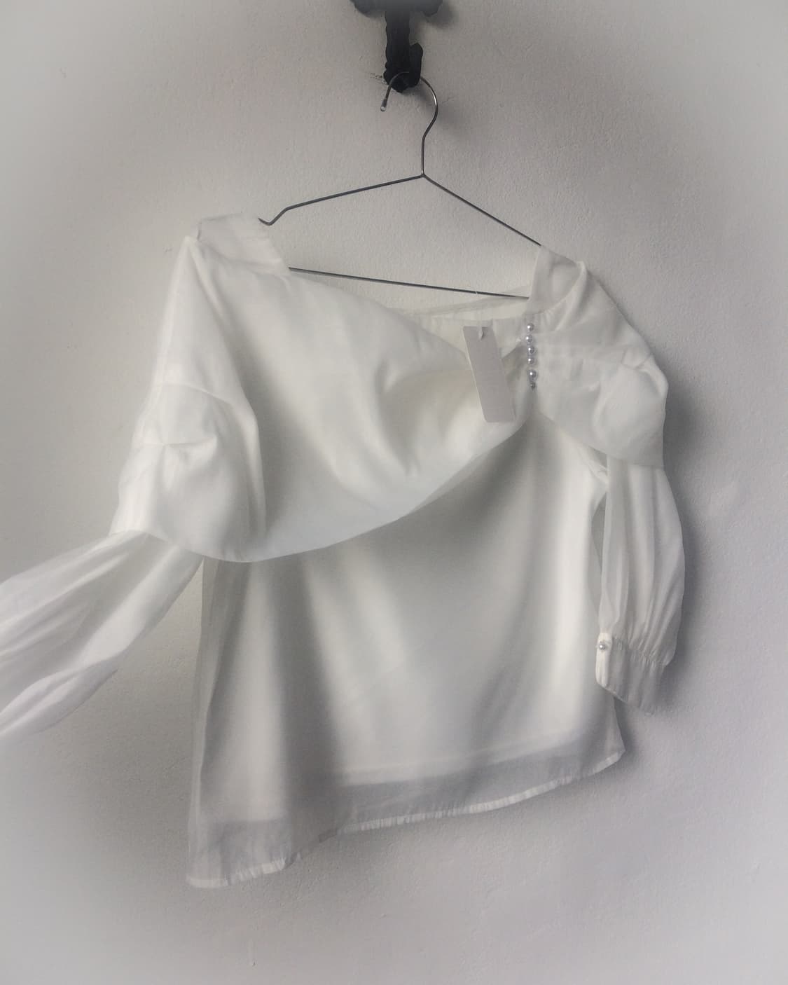 Pearl shirring point blouse 상품이미지4