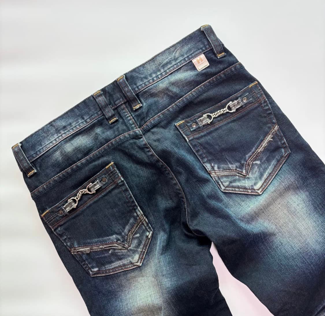 사이퍼 테크니컬 지퍼 & 체인 샌드 워싱 다크블 11 루 데님 상품이미지5