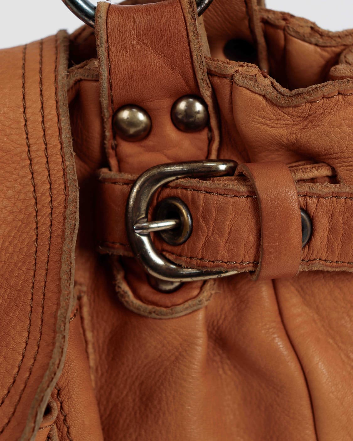 [ONE'S HEART] 카멜 레더 링 스트랩 숄더백 상품이미지5