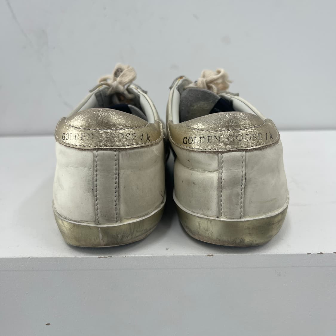 골든구스 슈퍼스타 화이트 골드탭 스니커즈 39 상품이미지3