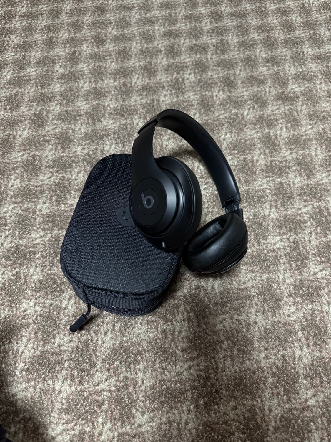 애플 비츠 스튜디오 프로 블랙 상품이미지1