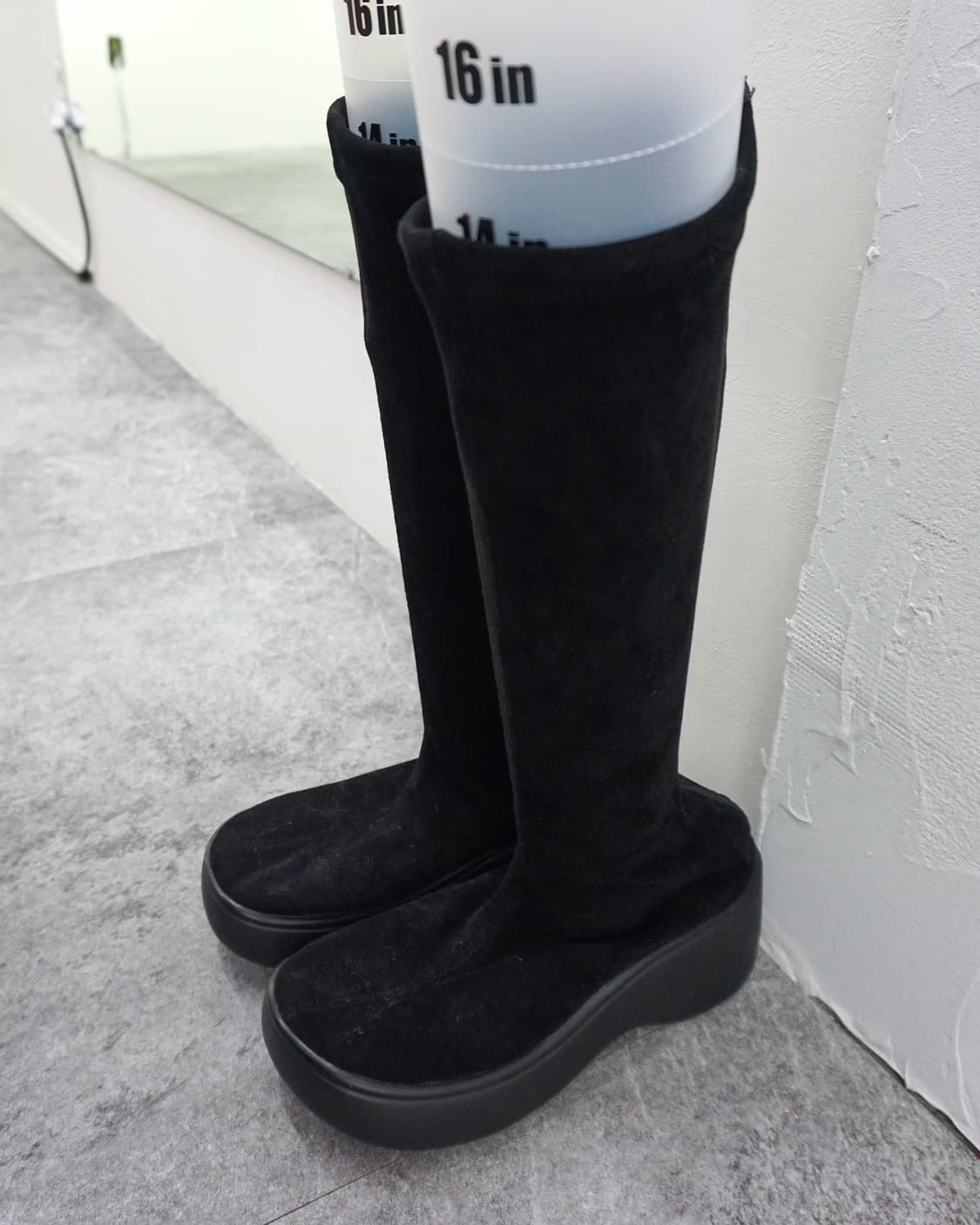Velvet Slim Boots 상품이미지5
