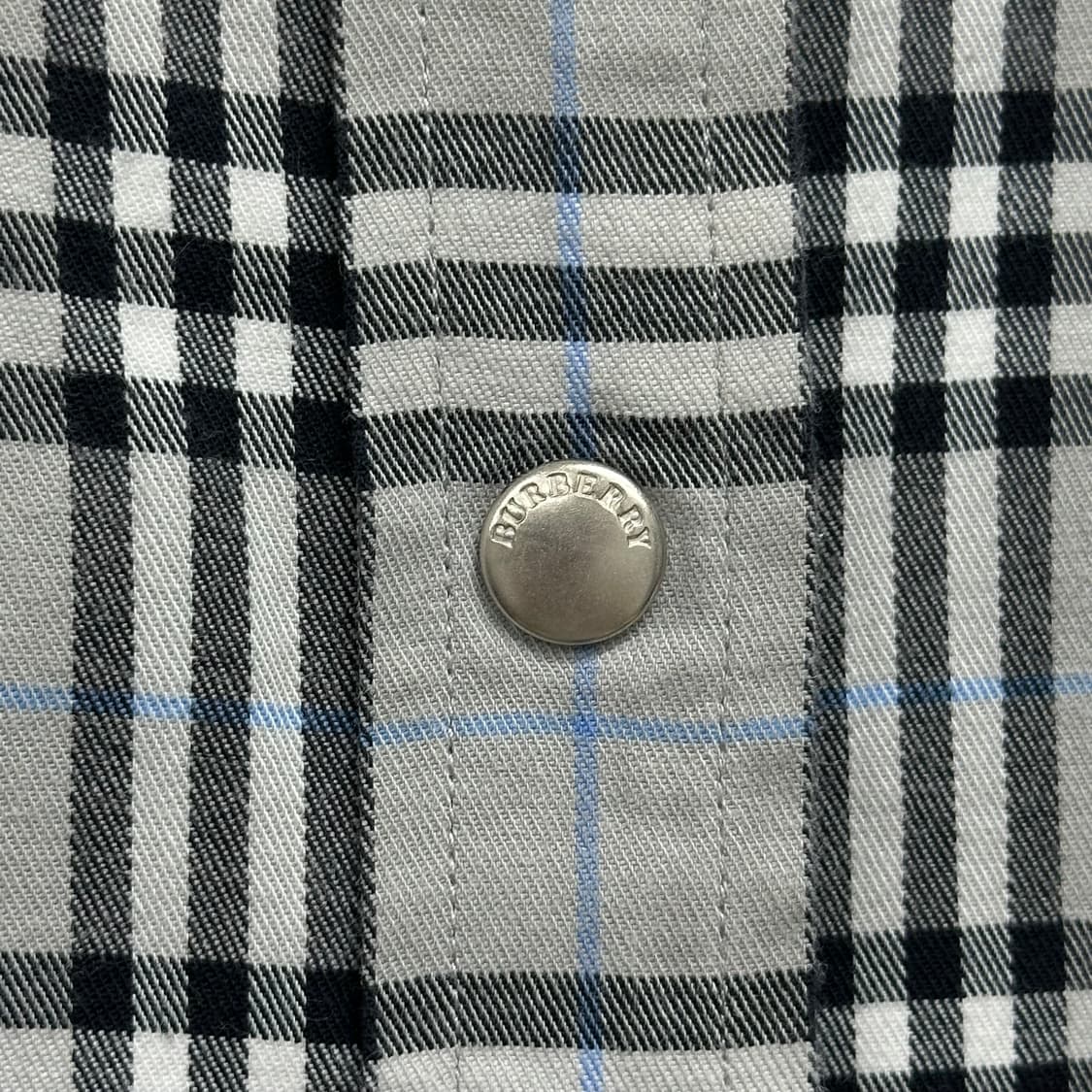 버버리 스냅버튼 하프 체크 셔츠 상품이미지4