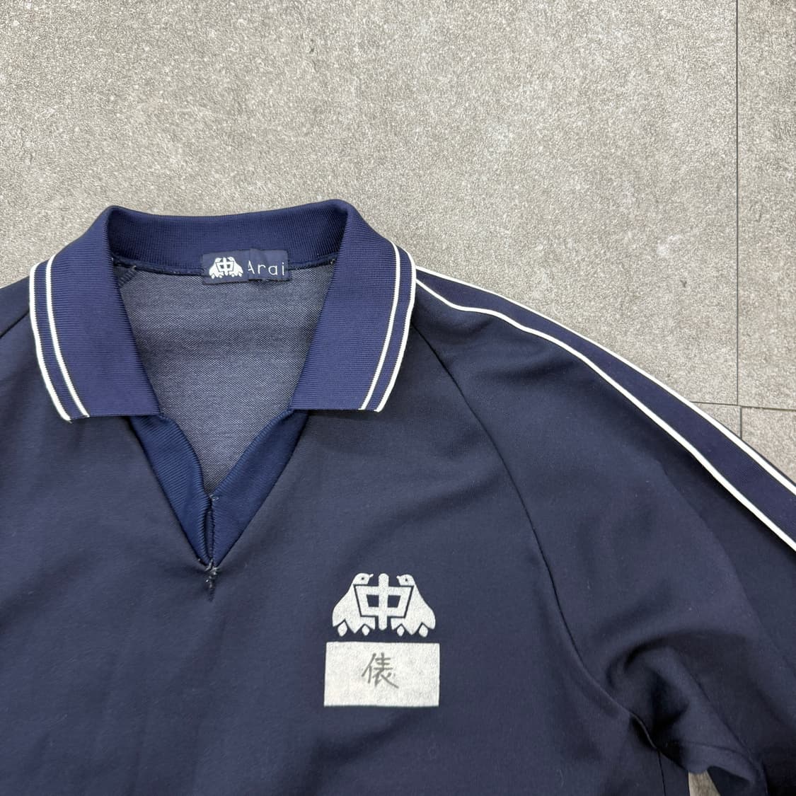 Atai 카라 네이비 긴팔티셔츠 상품이미지4