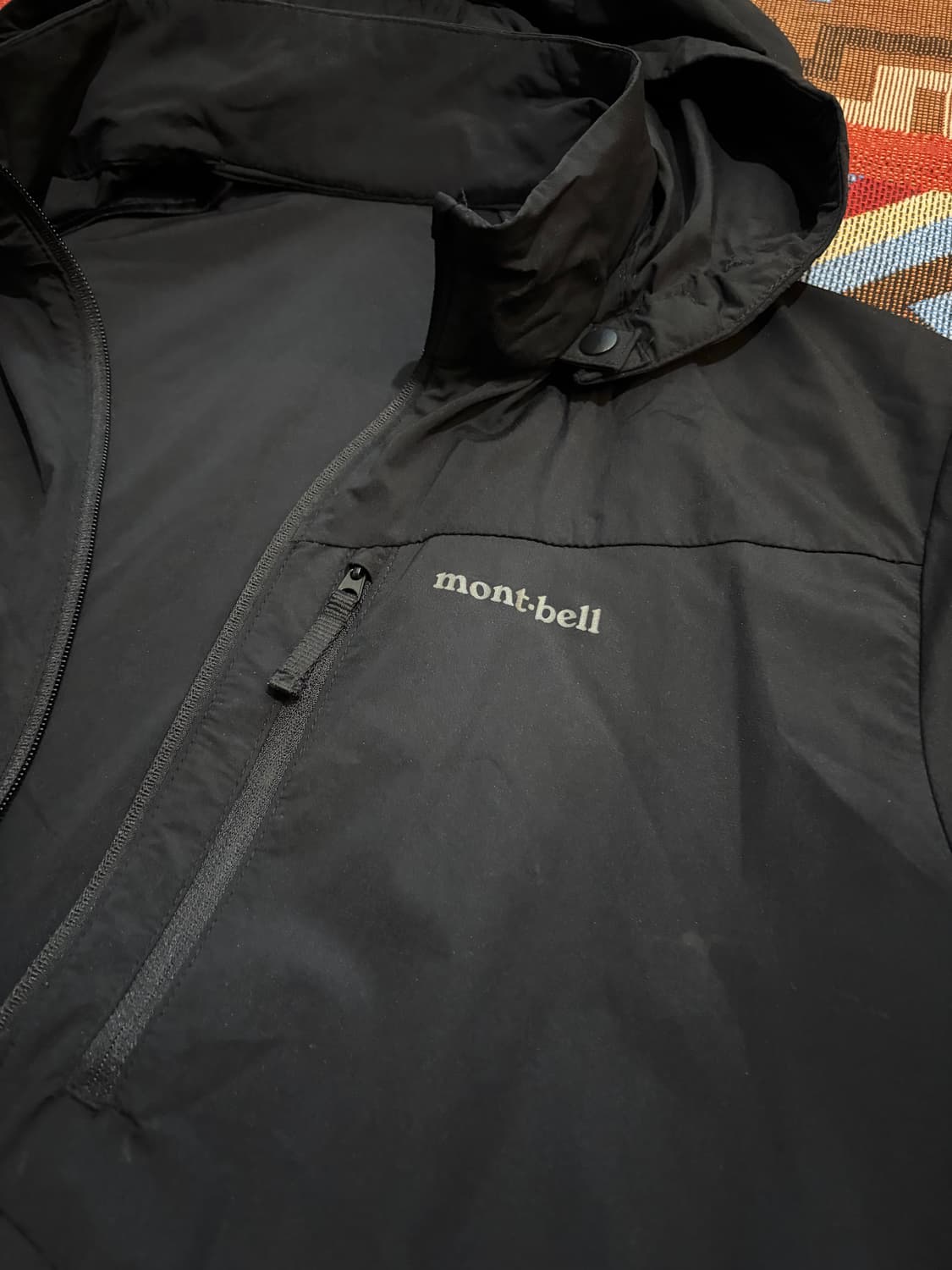 100) 몽벨 초경량 바람막이 블랙 러닝용 상품이미지3