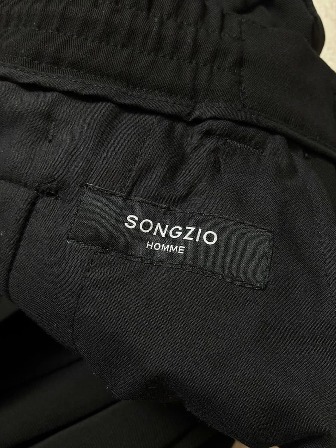 지오송지오 옴므 23ss 컬렉션 코쿤 벌룬 와이드 다트 팬츠 PN7143 상품이미지8