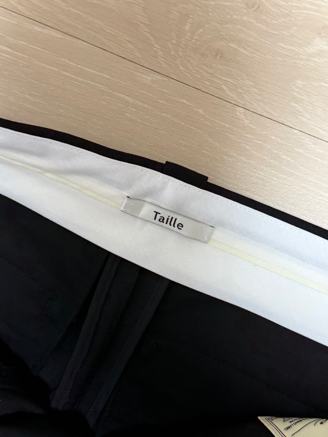 타일레 카나비 슬랙스 블랙 1사이즈 판매합니다 상품이미지4