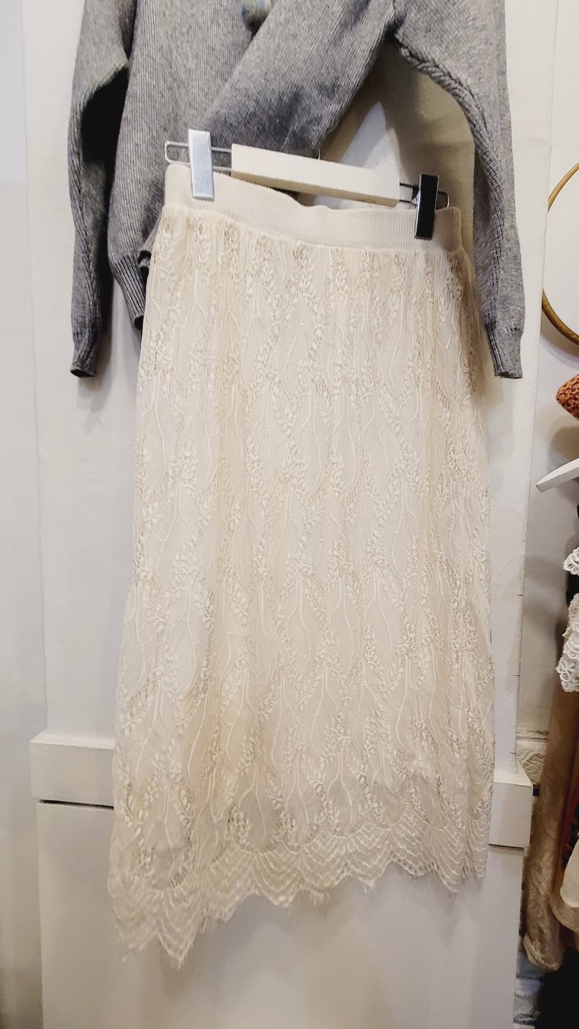 폼폼 가디건. 리버시블 레이스. 니트스커트 상품이미지8