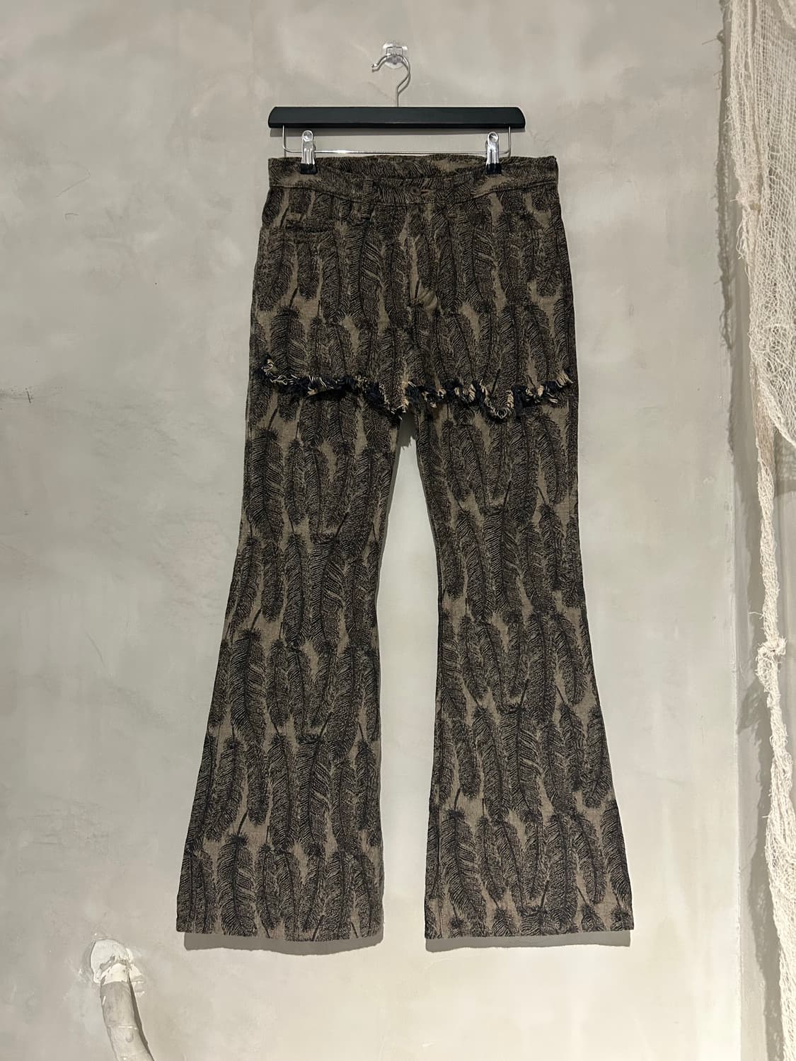 캐피탈 페더 팬츠 상품이미지1