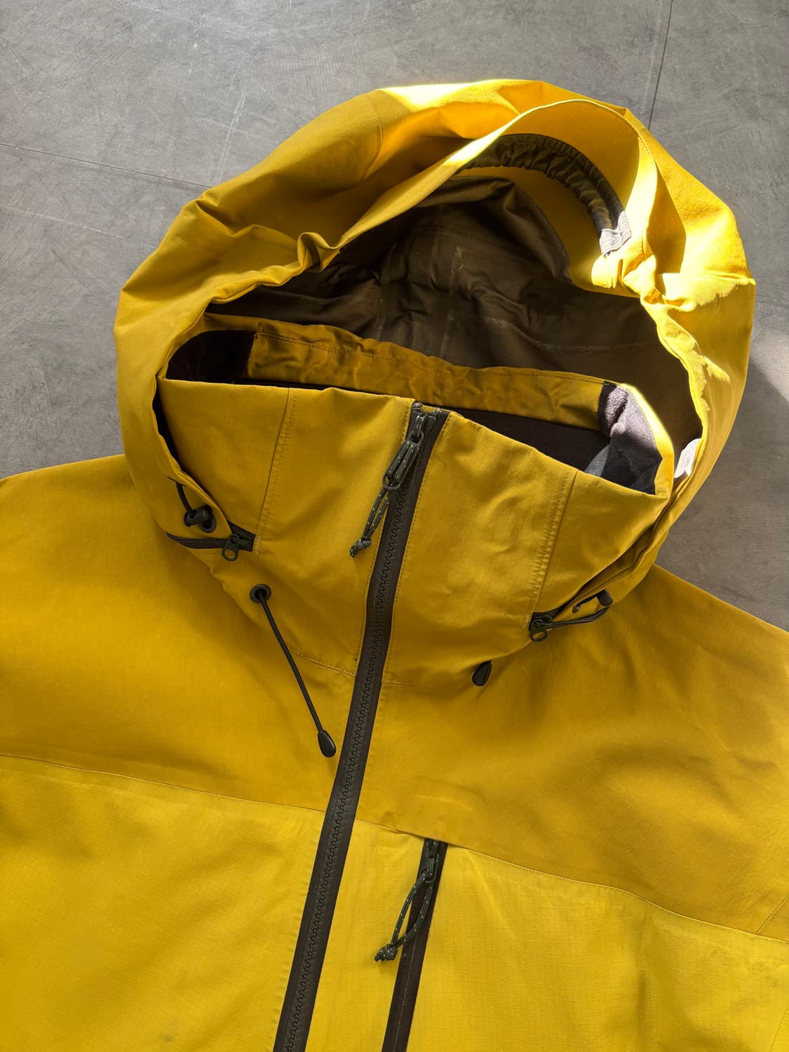 Arc'teryx 아크테릭스 옐로우 스팅레이 고어텍스 자켓 상품이미지3