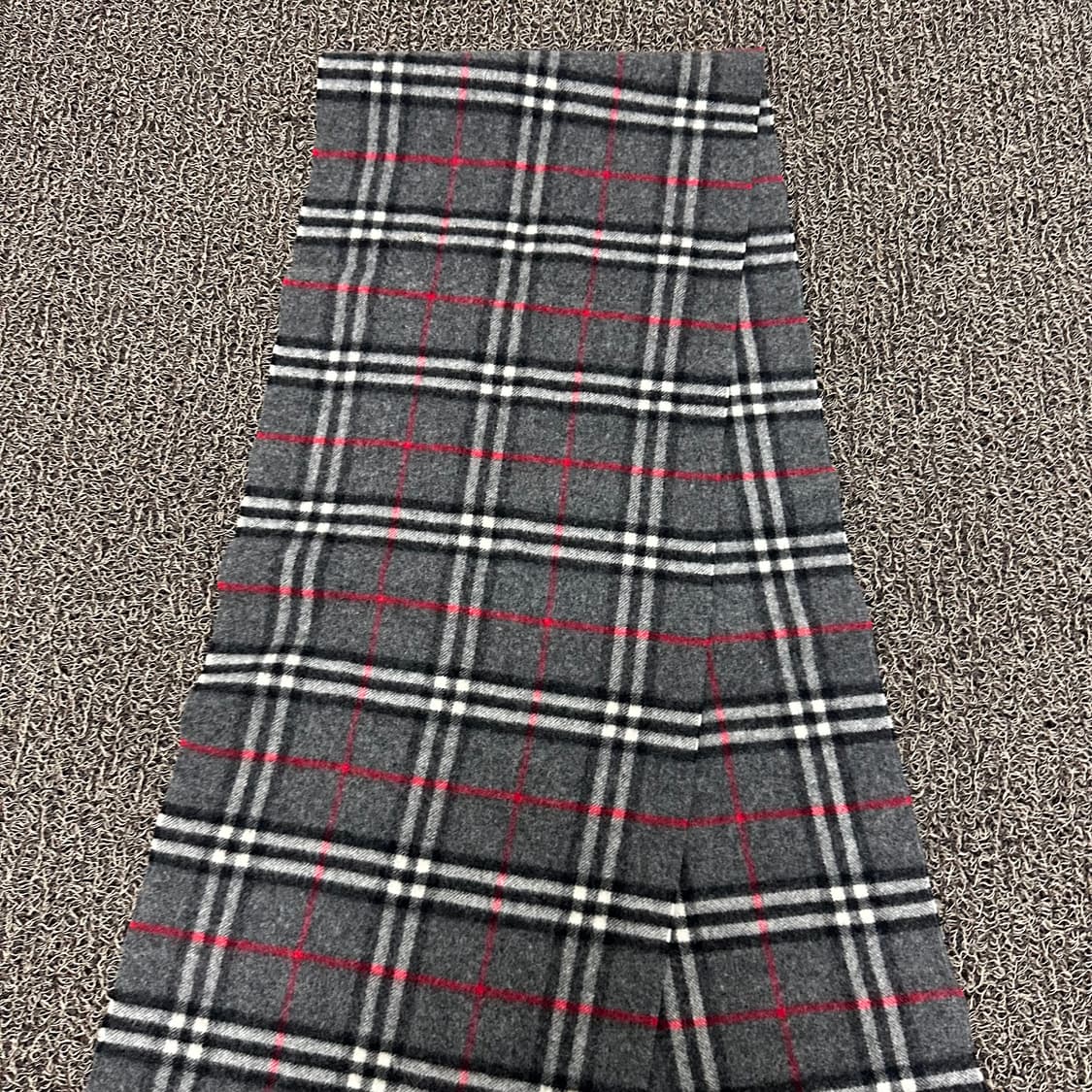 버버리 램스울 체크 머플러 목도리 그레이 상품이미지6