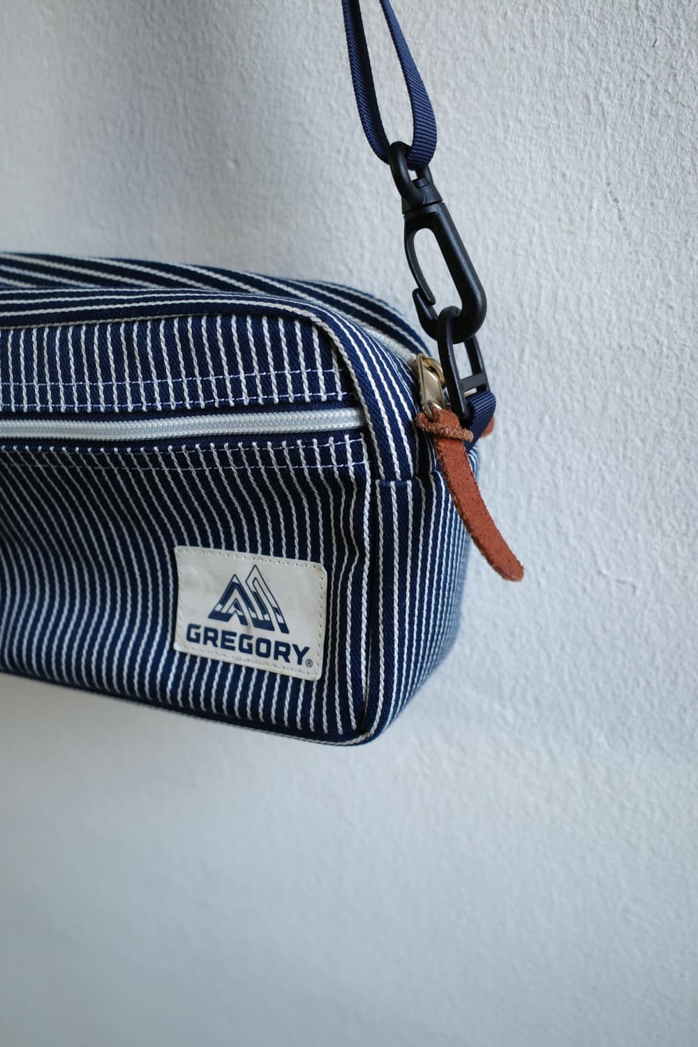 그레고리 스트라이프 크로스백  상품이미지4