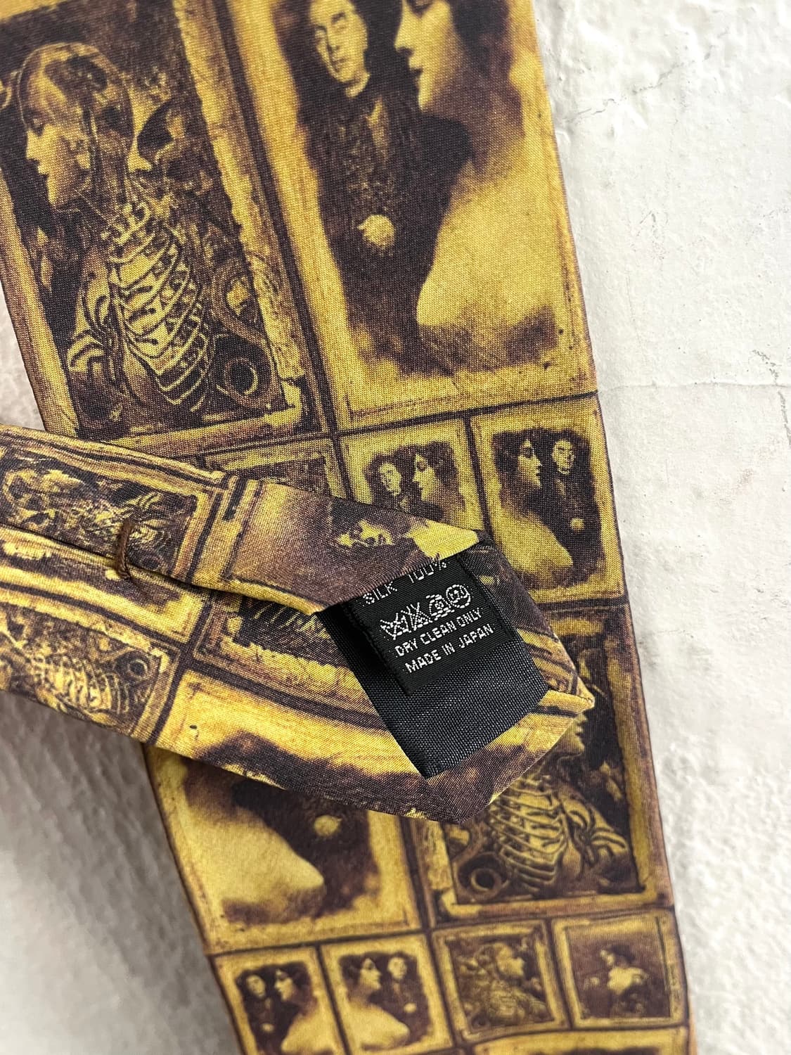 장폴고티에 1997 컬렉션 아카이브 아트 넥타이 상품이미지5