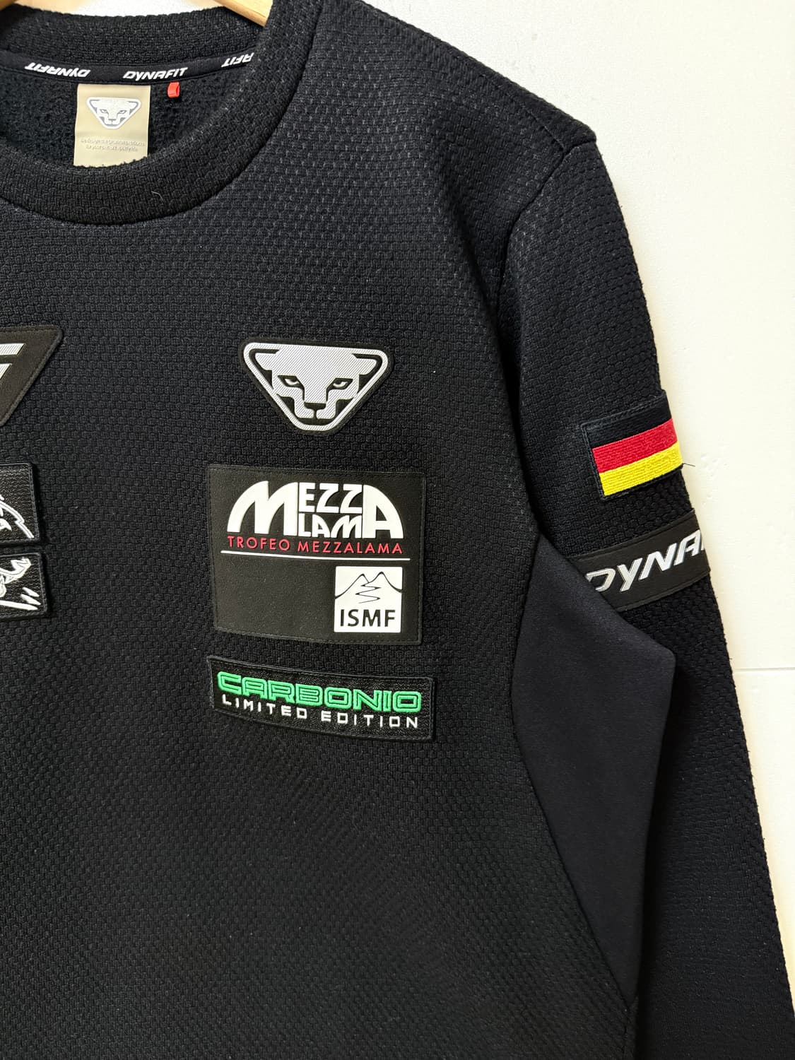 다이나핏 와펜 패치 맨투맨 블랙 100 리미티드 감성 상품이미지3