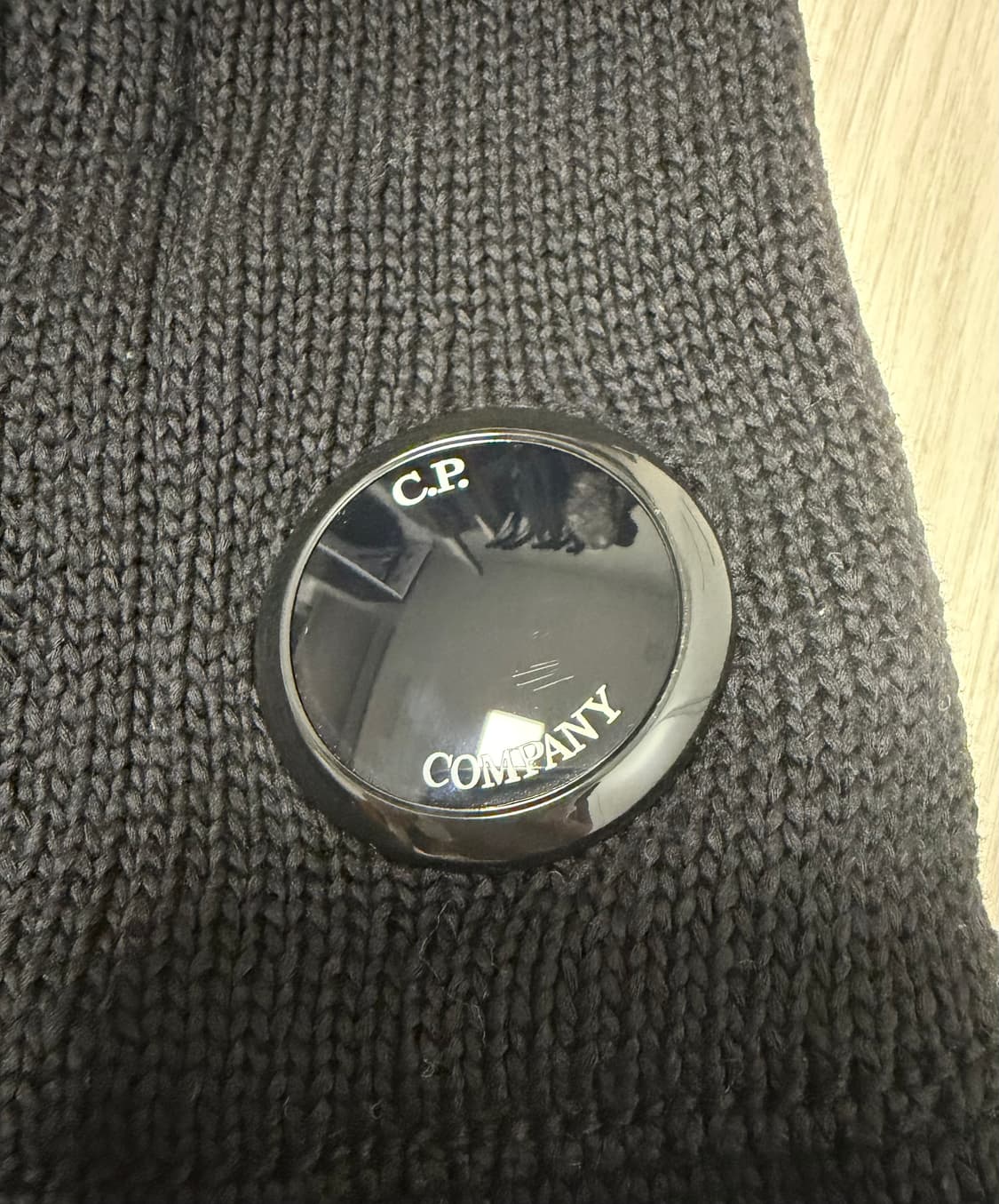 CP컴퍼니 렌즈 와펜 가디건 블랙 52 상품이미지4