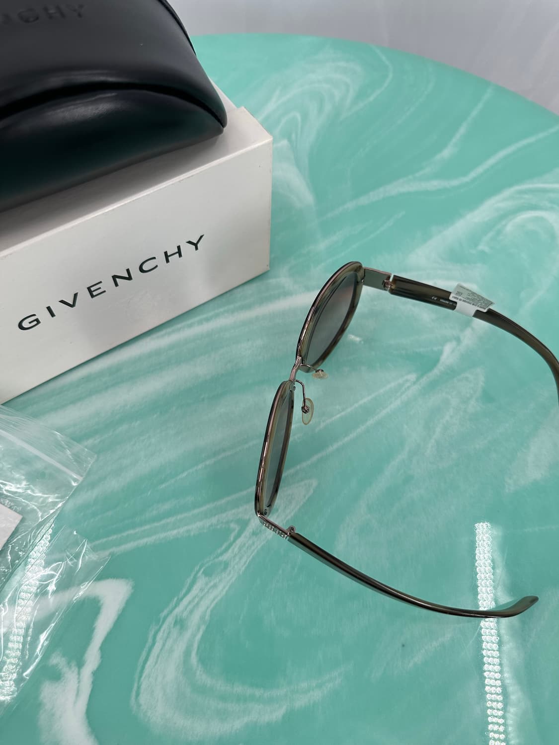 [새상품 무료배송] 정품 지방시 Made in Italy 선글라스 상품이미지7