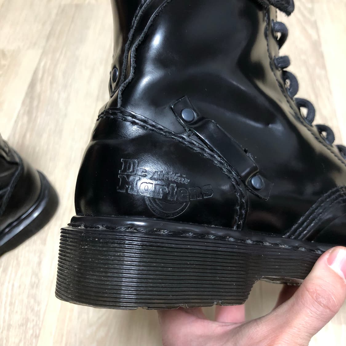(250) 닥터마틴 Dr.martens 8홀 스무스 트라이엄프 부츠 블랙 상품이미지7