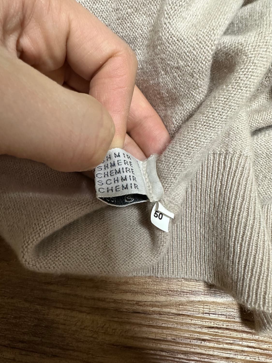 게르칠레나 1944 브이넥니트(50) 상품이미지6