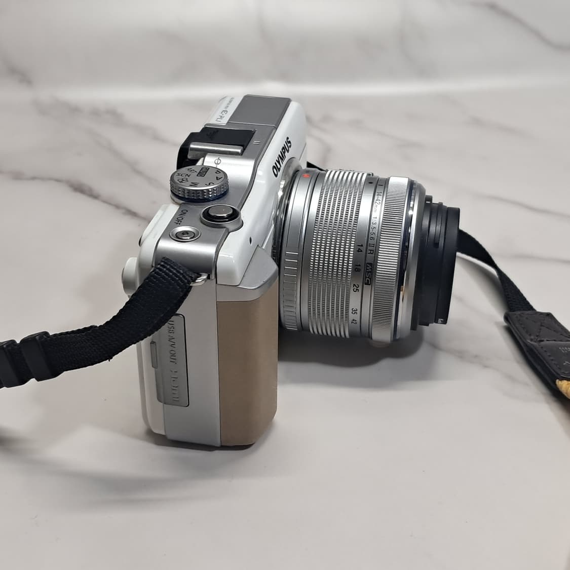 하자있음! 올림푸스 PEN E-PL1 /14-42mm 렌즈 상품이미지2