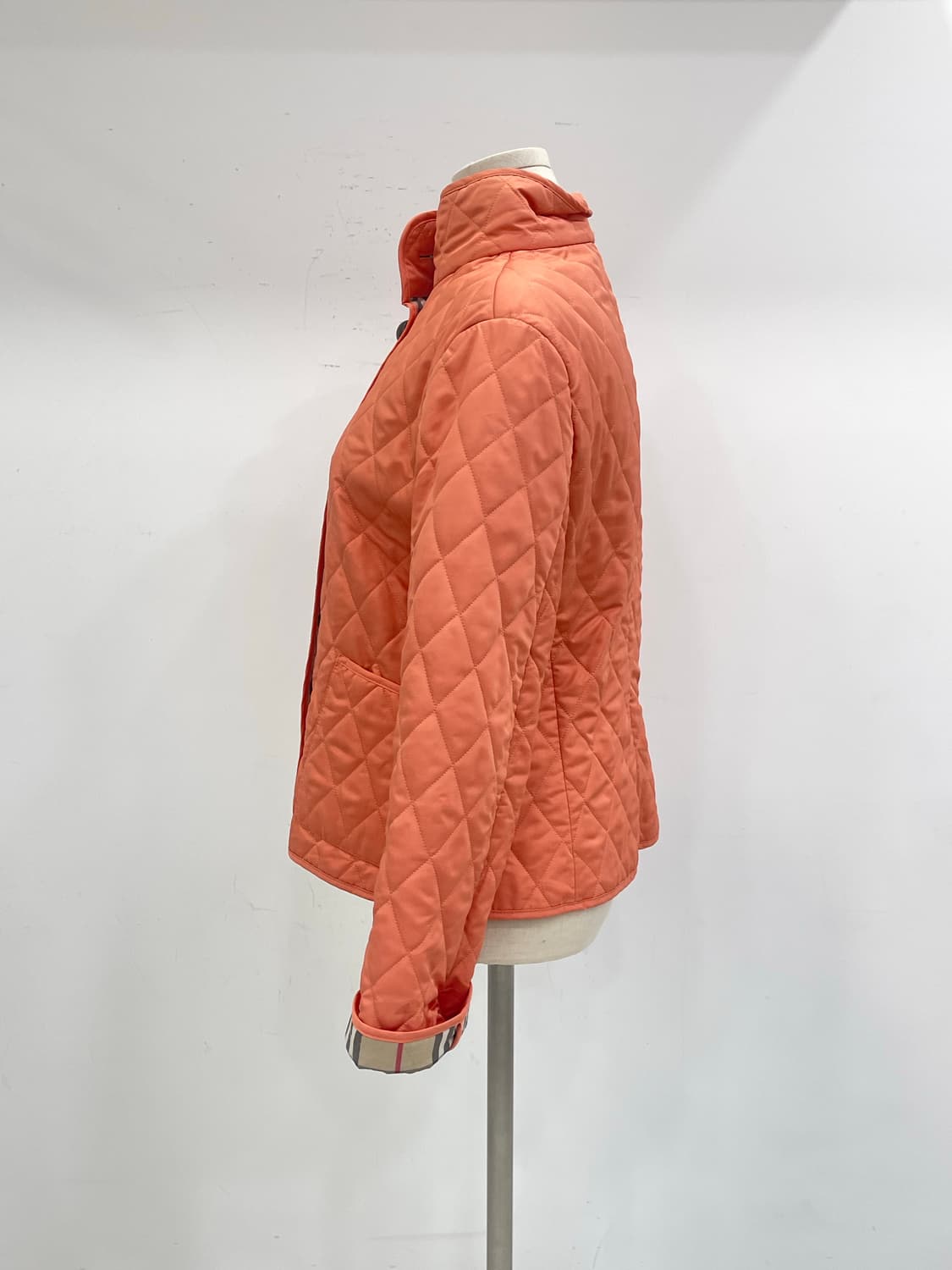 버버리 퀼팅 자켓 상품이미지3