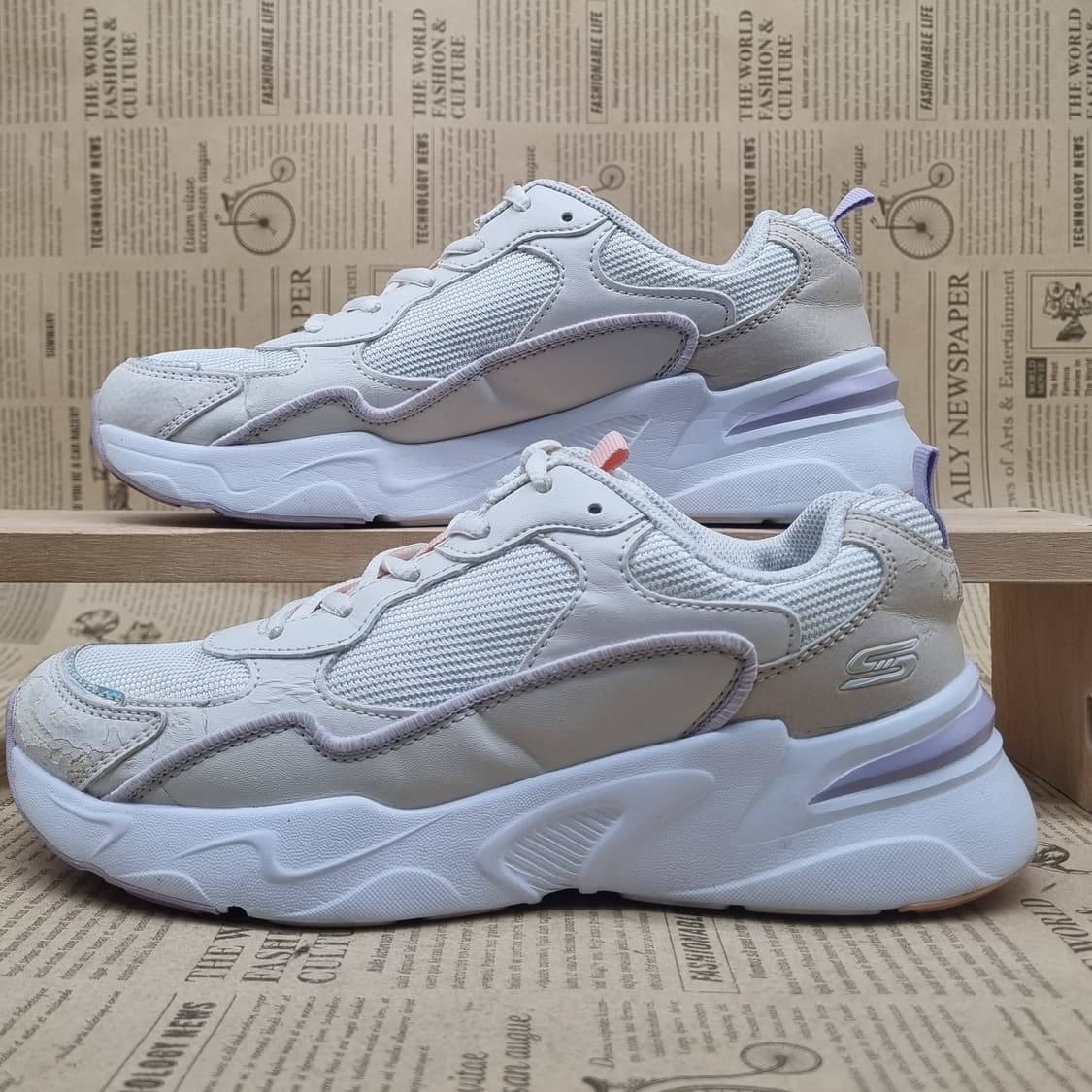 스케쳐스 메모리폼 여성운동화240 상품이미지1