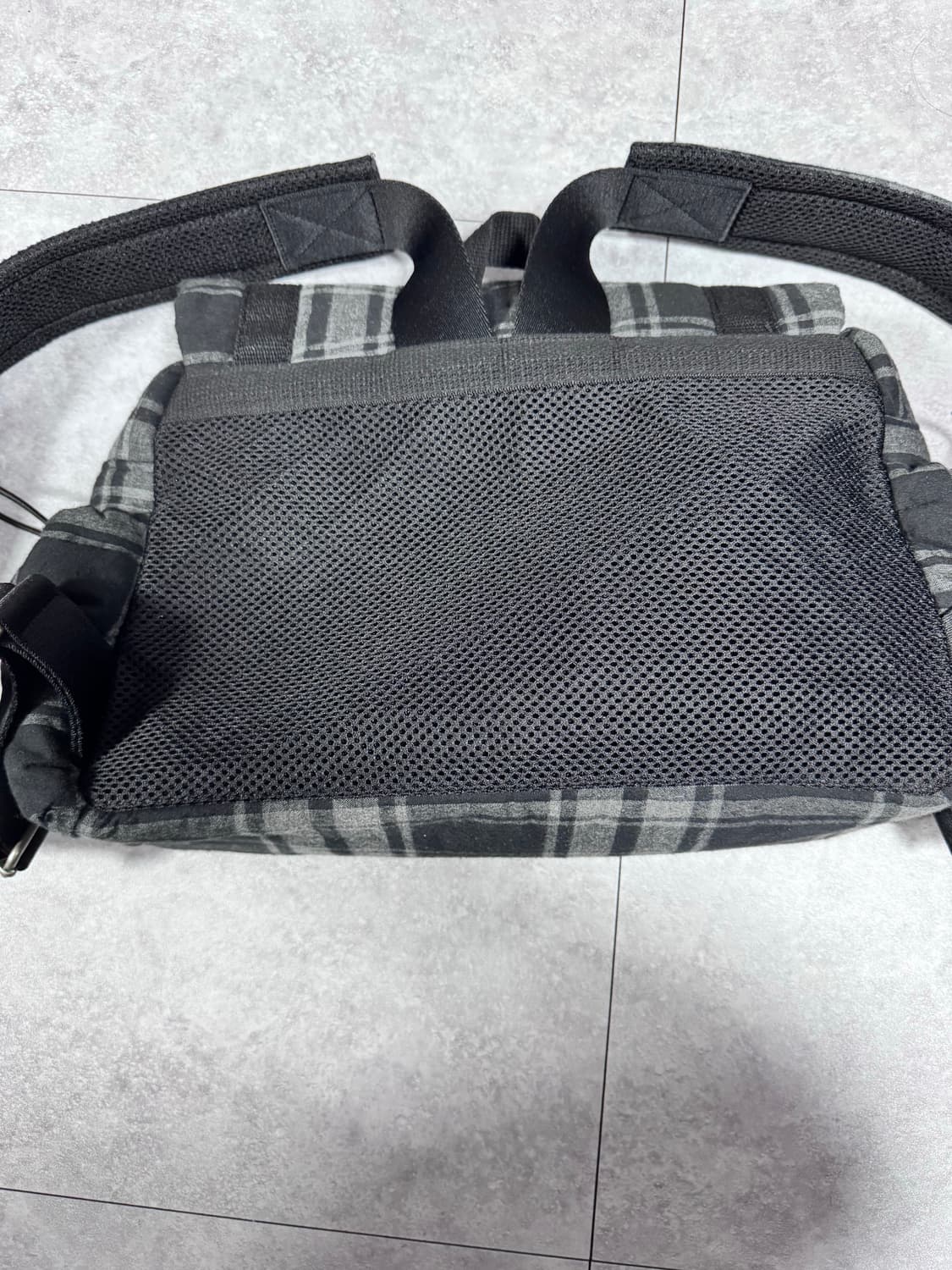 파히섬 네모체크 백 상품이미지4