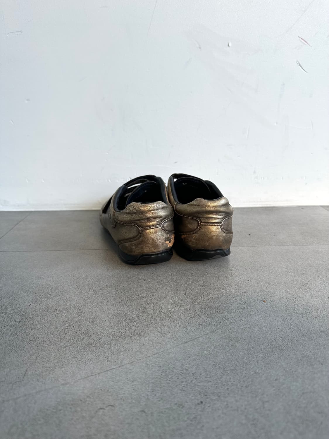 프라다 스포츠 2000s 골드 벨크로 스니커즈 상품이미지5