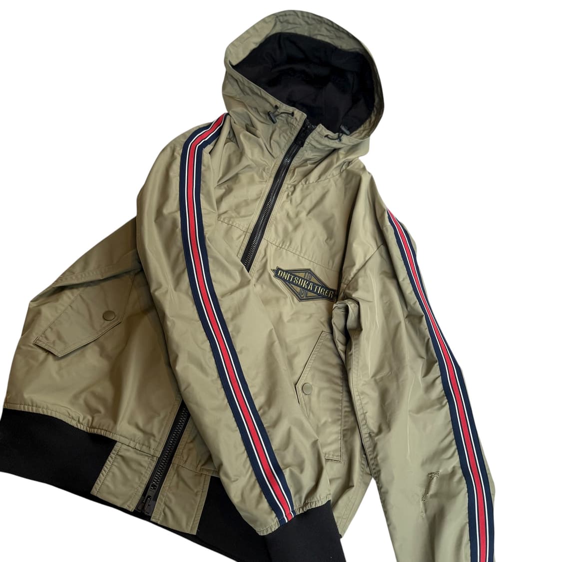 오니츠카 타이거 바람막이 상품이미지2