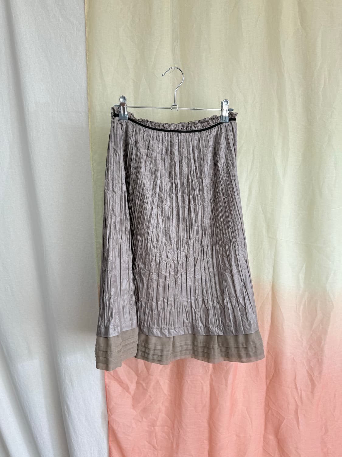 Les Habits 링클 플리츠 미디스커트 상품이미지1