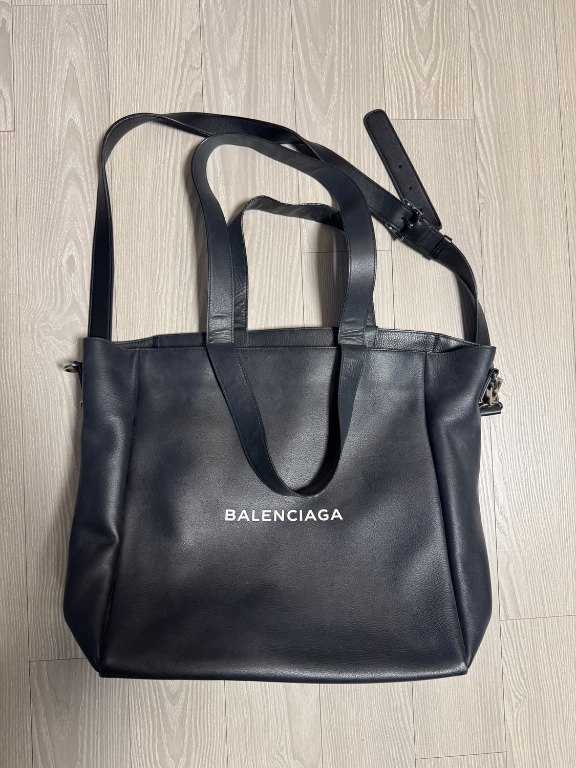 발렌시아가 / 토트백 / OS 상품이미지1