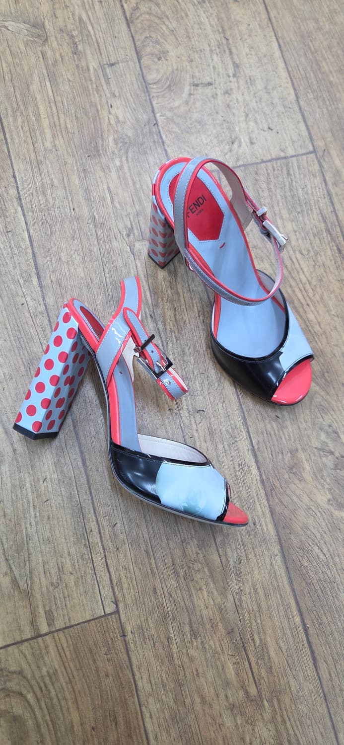 펜디 여성구두 ㅡ정품 상품이미지2