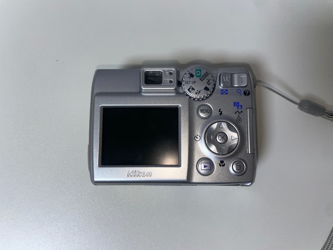 니콘 Coolpix 5600 실버 디지털 카메라 상품이미지2