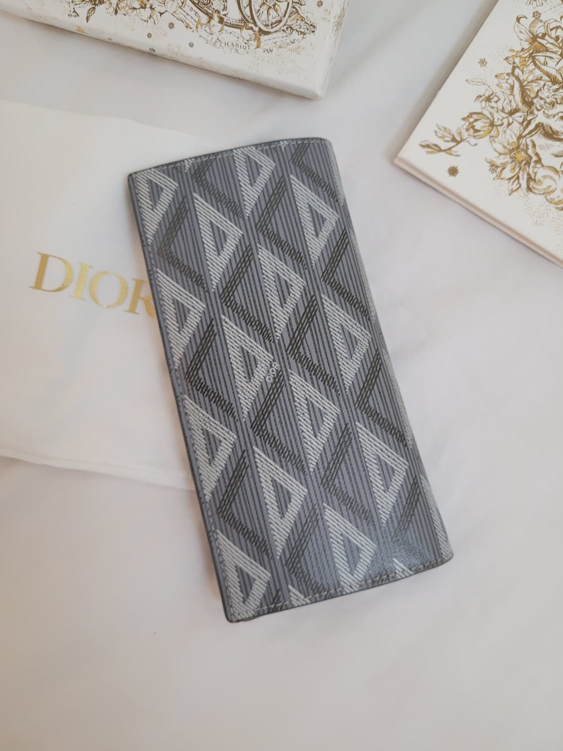 디올 다이아몬드 장지갑 상품이미지4