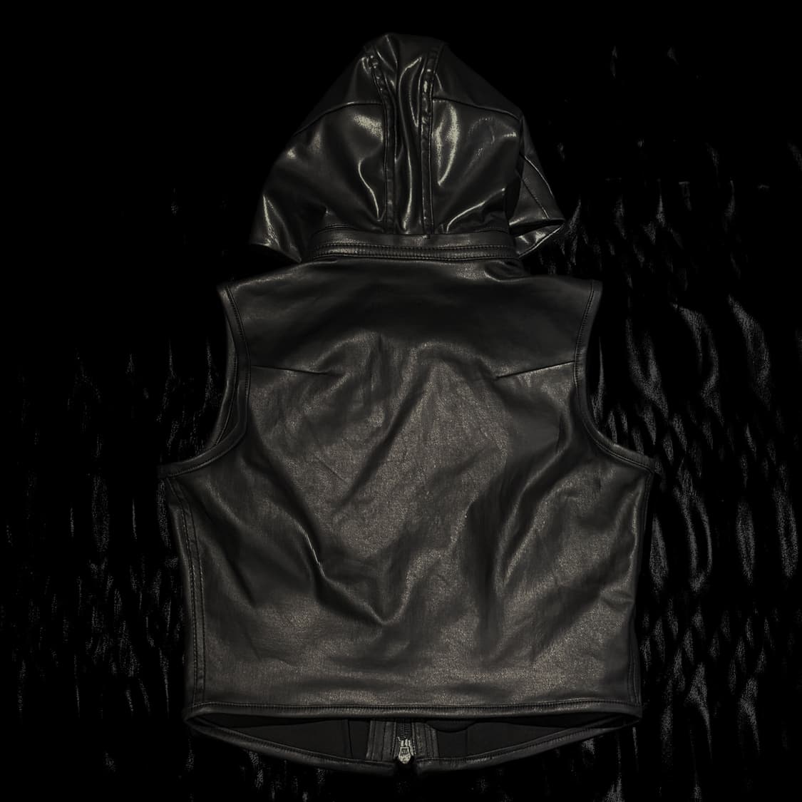 로딩룸 레더 후드 베스트 집업 상품이미지2