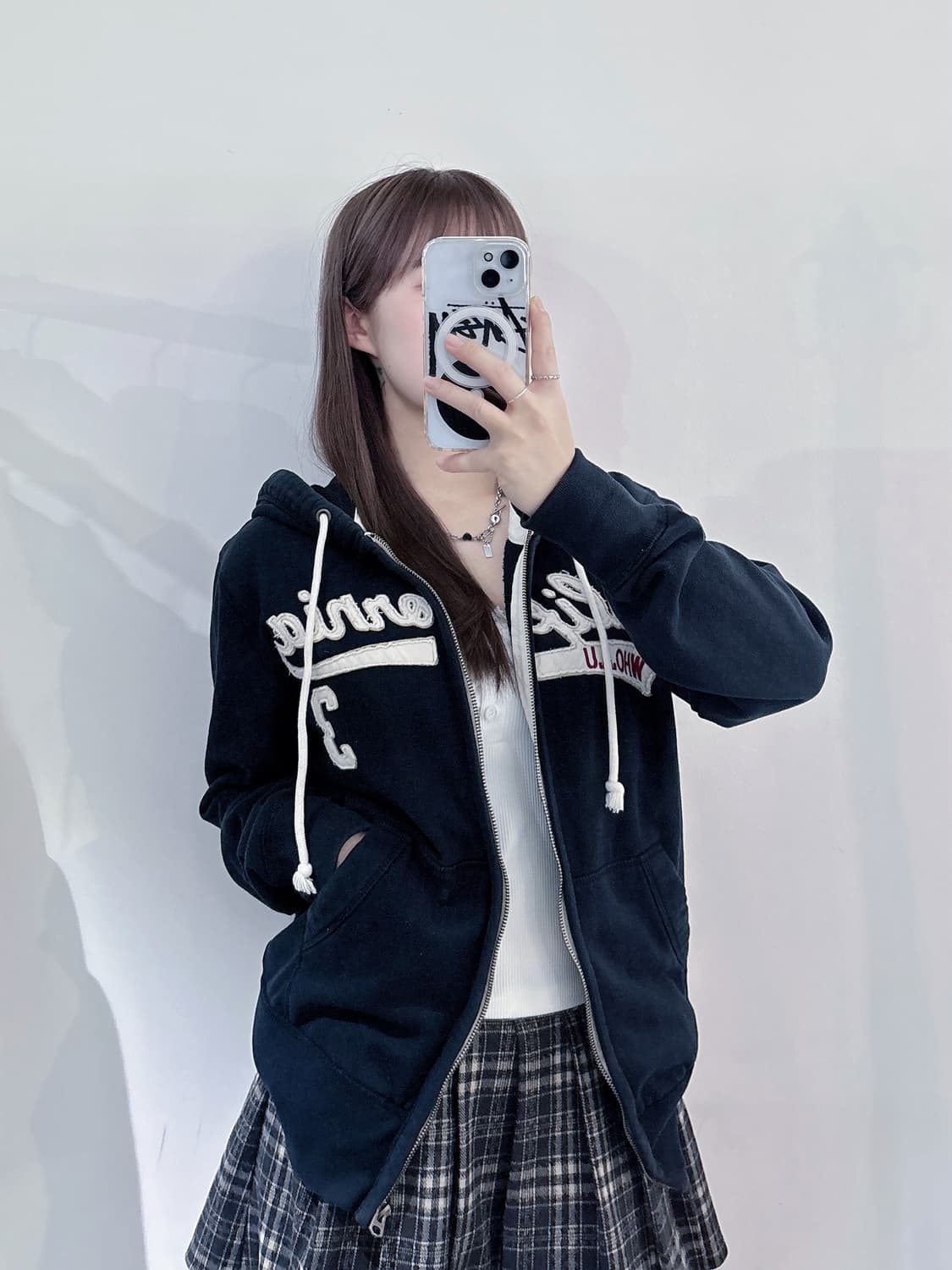 후아유 블랙 빅로고 후드집업 상품이미지2