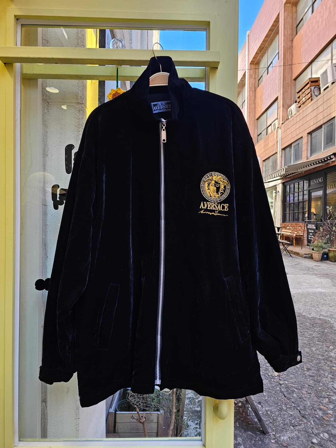 A.Versace 90's 골드 메두사 블랙 벨벳 집업 상품이미지3