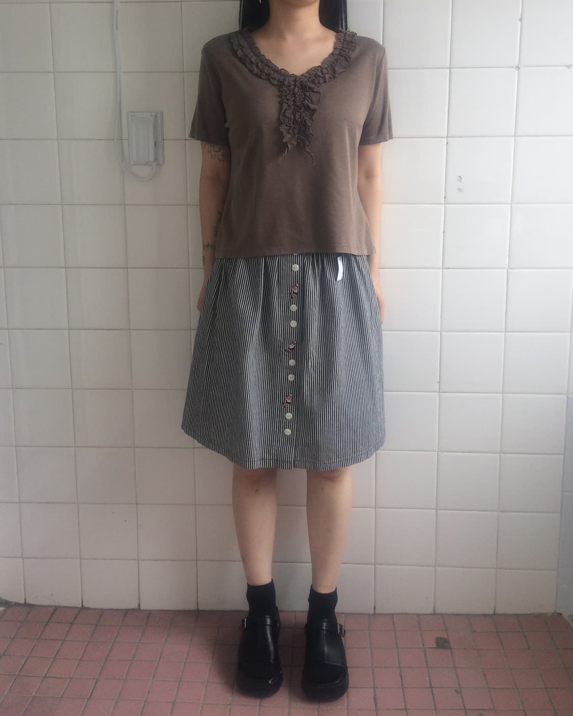 Frill point t shirt 상품이미지1